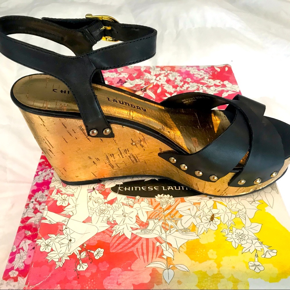 Chinese Laundry Wedge platform shoes